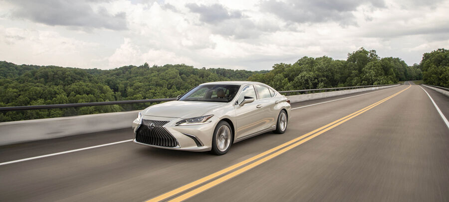 Automoblog:  With its 1,800 watts of symphony- blasting power, the world seems like a much nicer place as you drive along. The Mark Levinson system is one of the best-sounding of any luxury car today. 