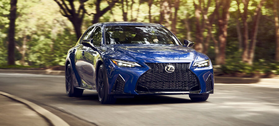 Road Show by cnet: ...always-excellent Mark Levinson audio system…