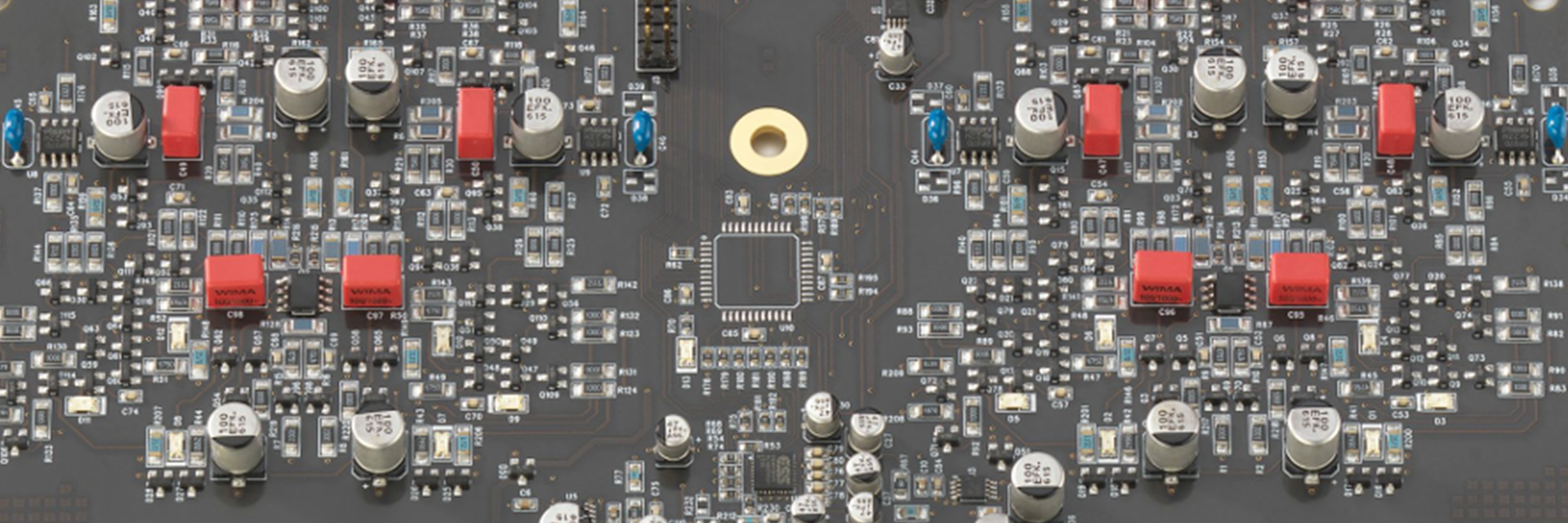 6系統のデジタル入力を備えたPrecision Link III DAC